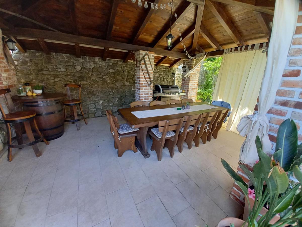 Apartmani Dijana Palit Экстерьер фото