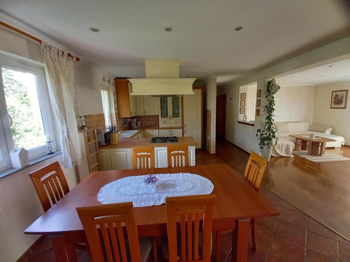 Apartmani Dijana Palit Экстерьер фото